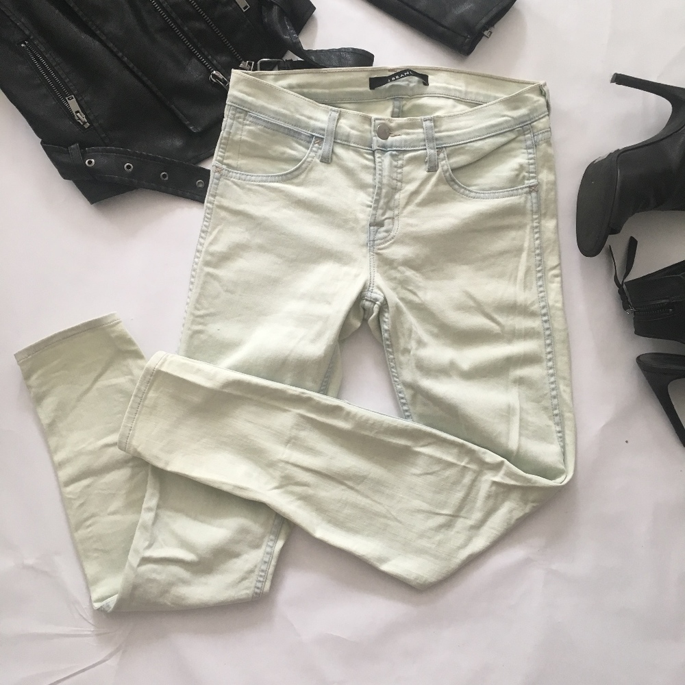 J Brand Light Nirvana Mint Skinny Jeans B-04